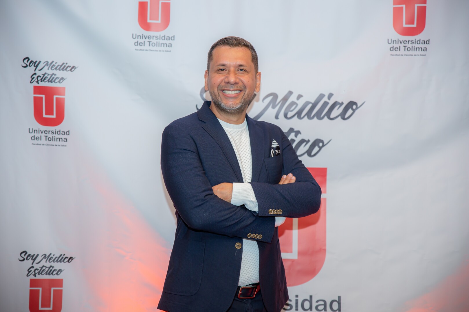 Dr. Julio Vera